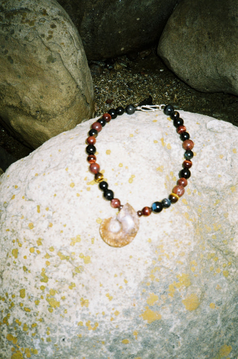 Mix Tiger’s Eye & Fossilised Amulet